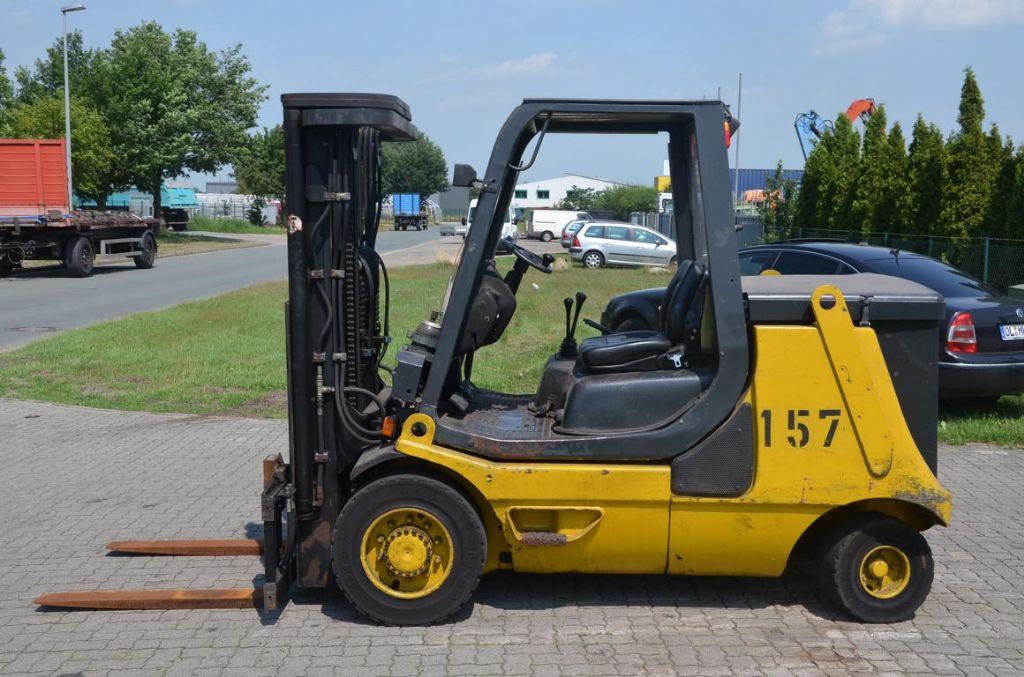 Linde E40P Electric 4-wheel forklift www.hinrichs-forklifts.com