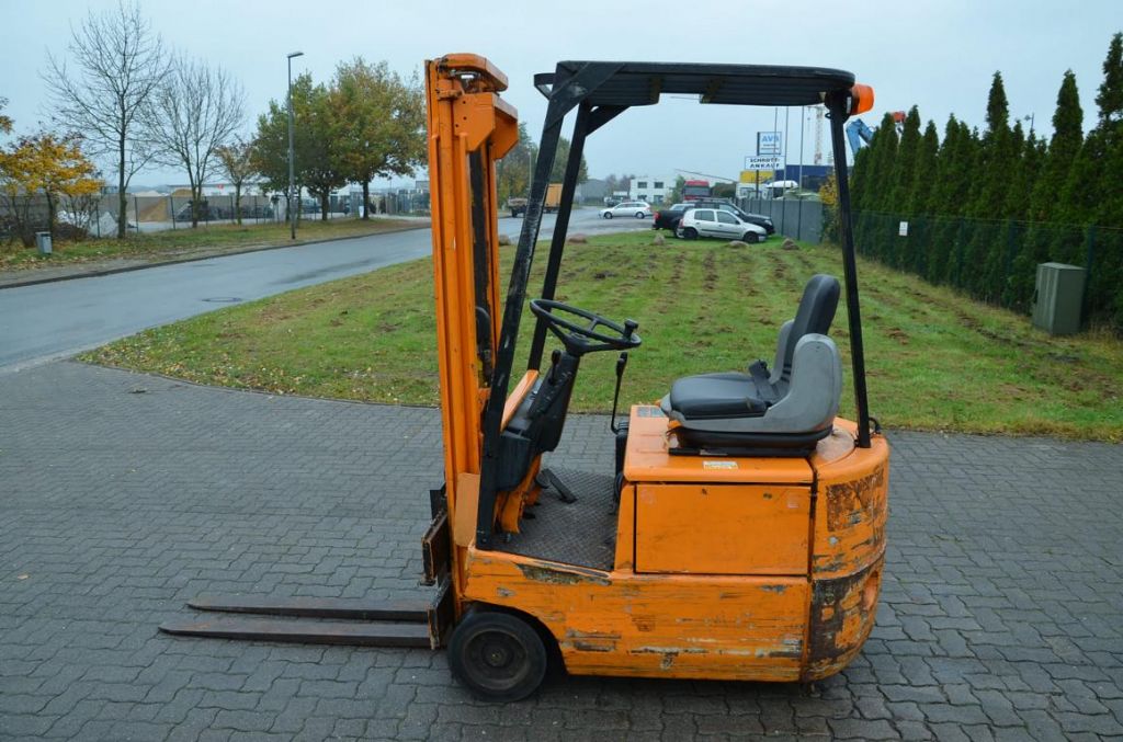 Still EFG1.0 Elctrica de 3 ruedas www.hinrichs-forklifts.com