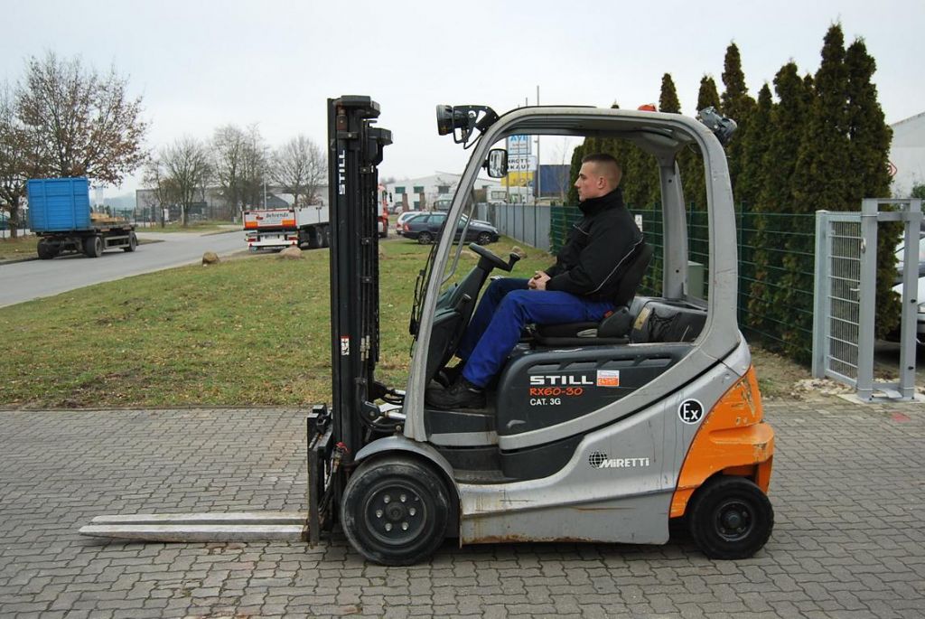 Still RX60-30 Electric 4-wheel forklift www.hinrichs-forklifts.com