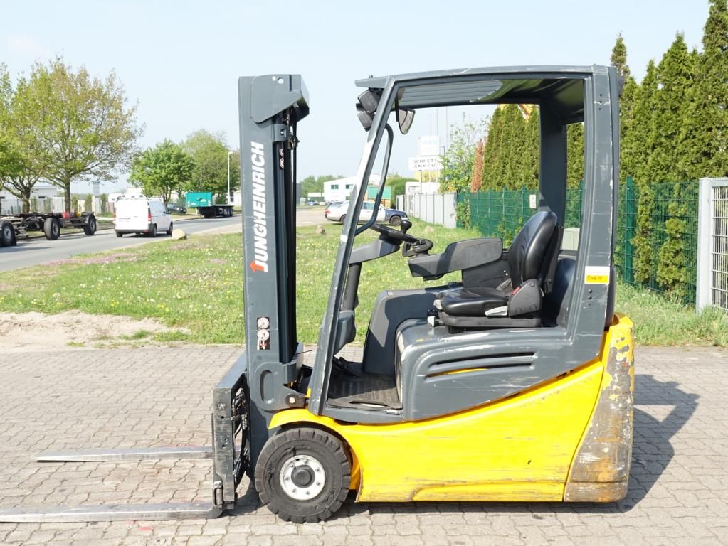 Jungheinrich EFG216K Электро 3 колесный Погрузчики www.hinrichs-forklifts.com