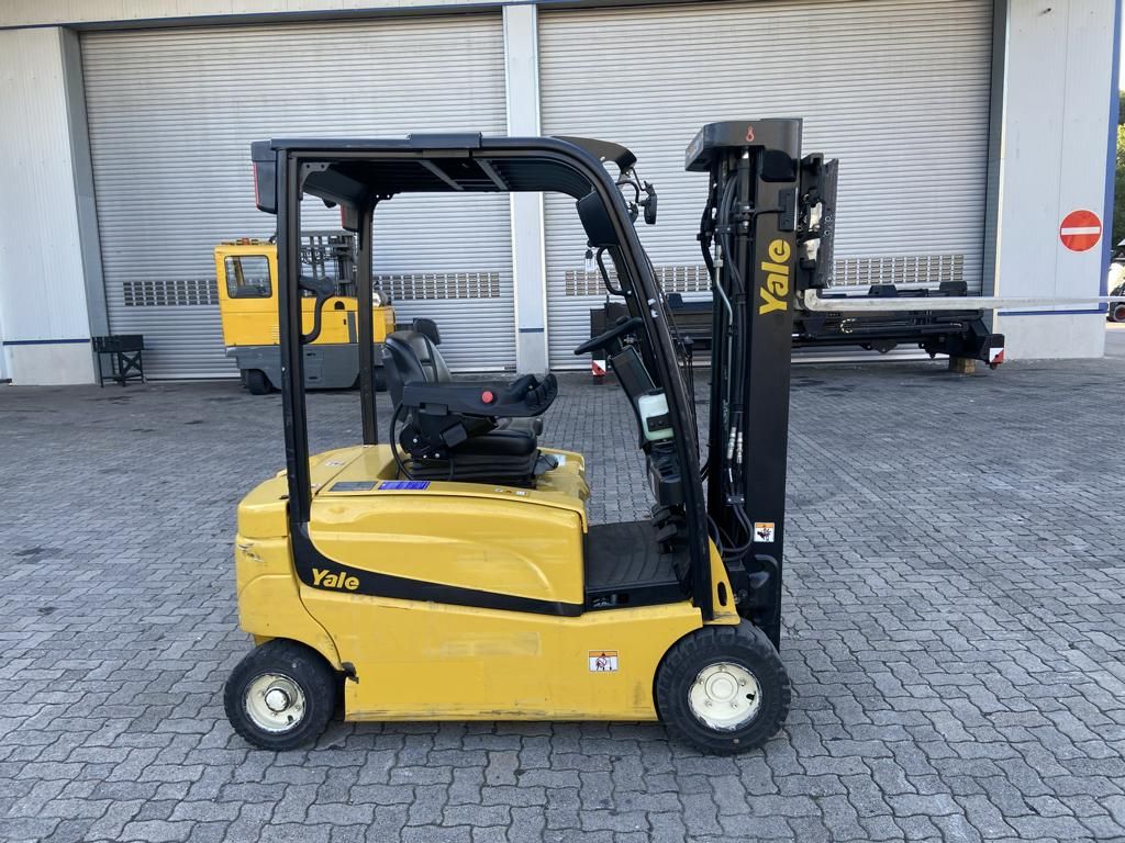 Yale ERP20VF / LWBE1230 Elettrico 4 ruote www.hinrichs-forklifts.com