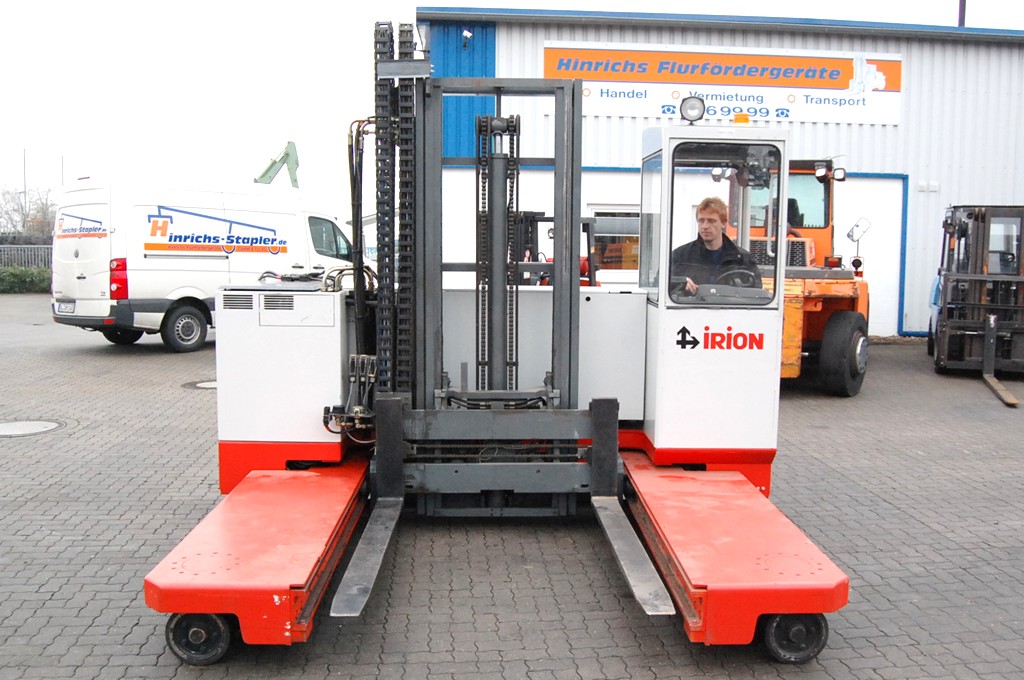 Irion EFY30-19-18-40ST Vierwege Seitenstapler www.hinrichs-forklifts.com