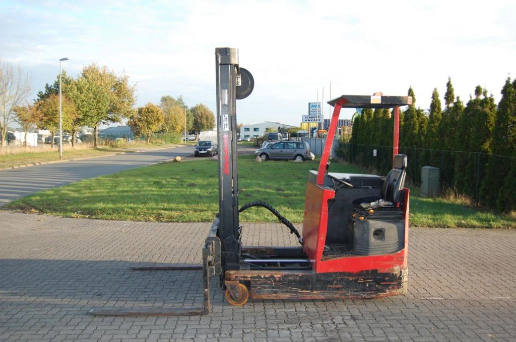 Sichelschmidt M925ASM Chariot latral quadri-directionnel www.hinrichs-forklifts.com