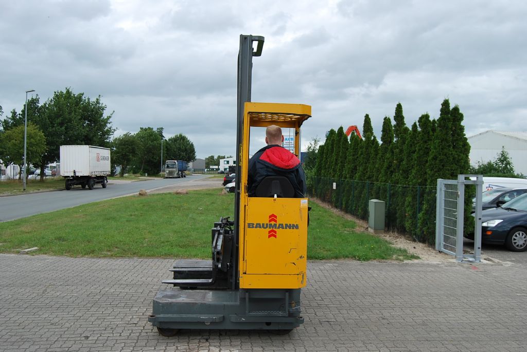 Baumann EVU30-28/08-06/55STLKH Vierwege Seitenstapler www.hinrichs-forklifts.com