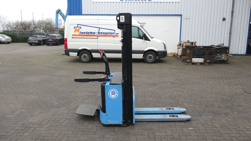 Hanselifter CG1646 Mquinas con timn www.hinrichs-forklifts.com