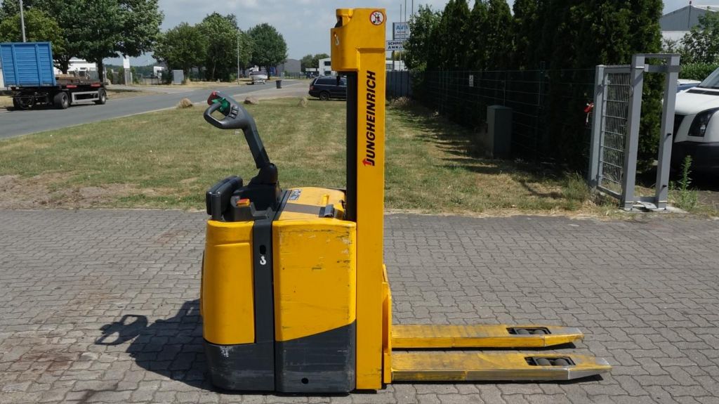 Jungheinrich ERC Z16 Mquinas con timn www.hinrichs-forklifts.com