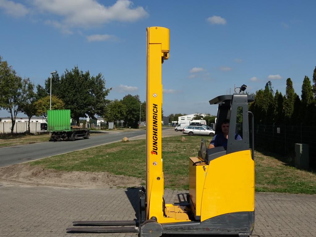 Jungheinrich ETV214GE115-800DZ Reach Truck www.hinrichs-forklifts.com