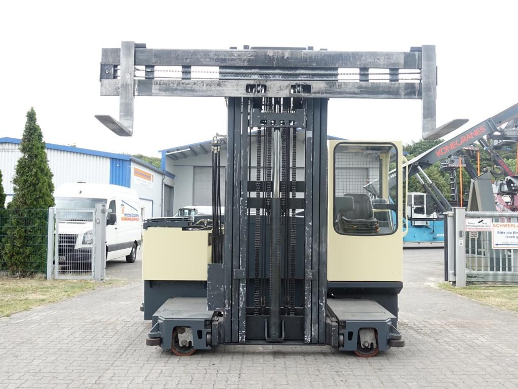 Hubtex MQ30 Four-way side loader www.hinrichs-forklifts.com