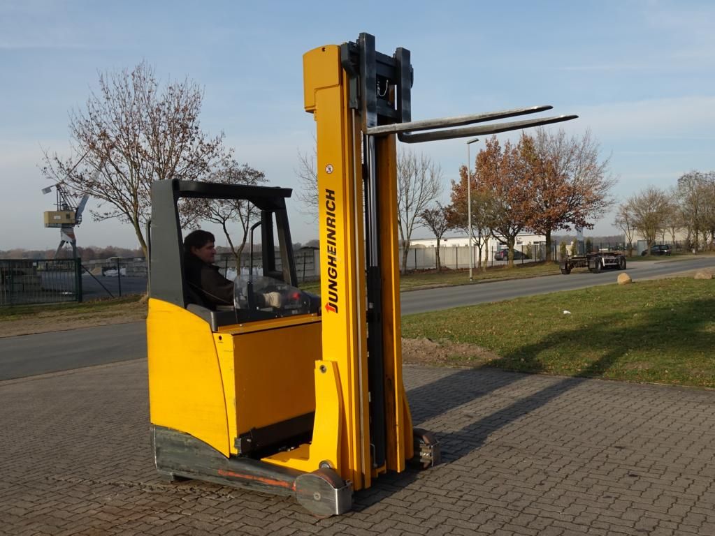 Reach Truck-Jungheinrich-ETV214