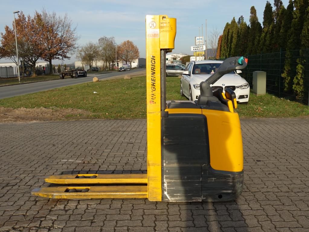 Carrello da magazzino-Jungheinrich-ERC214