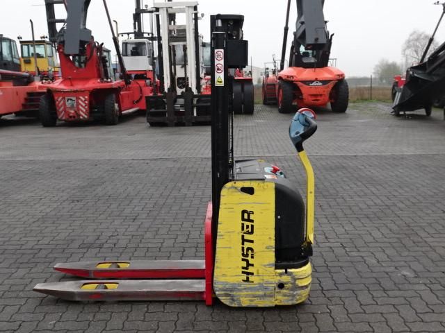 Hyster S1.0-2820 Hochhubwagen www.hinrichs-forklifts.com