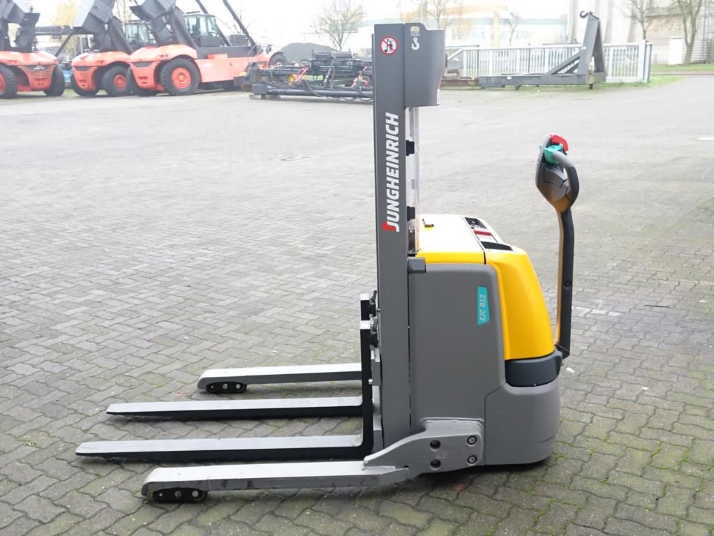 Carrello da magazzino-Jungheinrich-EJCB12