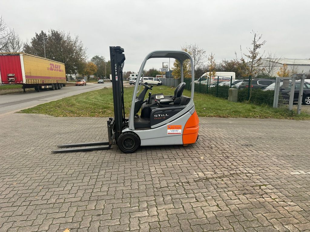 Still RX20-18 Electric 3-wheel forklift www.hinrichs-forklifts.com