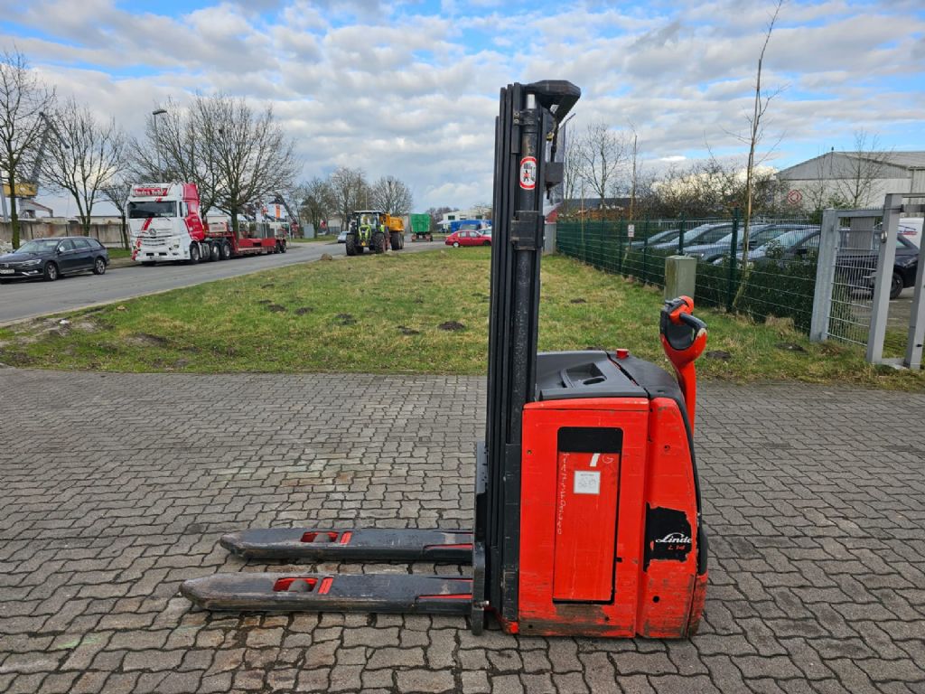 Linde L14 UVV geprft Pedestrian Stacker www.hinrichs-forklifts.com