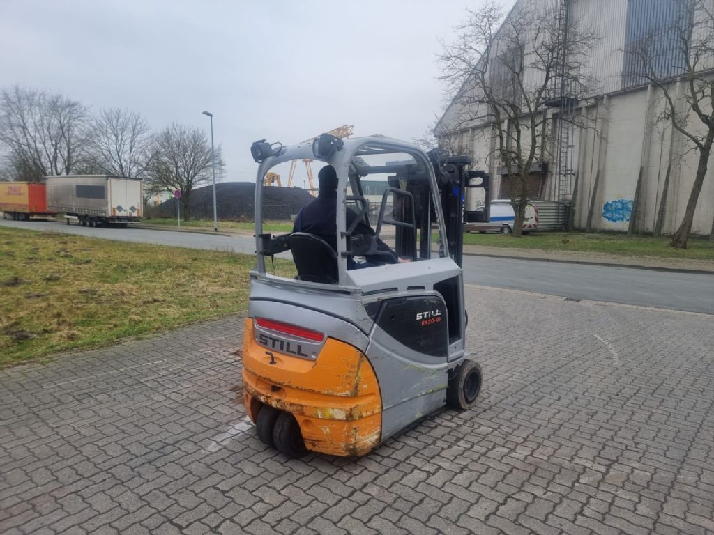 Still RX20-18 Electric 3-wheel forklift 