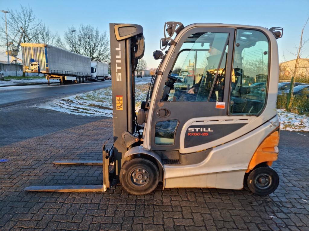 Still RX60-25 Electric 4-wheel forklift www.hinrichs-forklifts.com