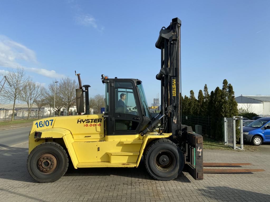 Hyster H16.00XM-6 Heavy Forklifts www.hinrichs-forklifts.com
