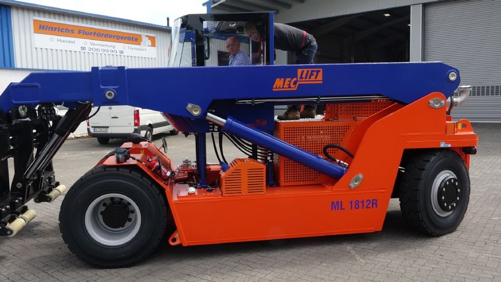 Meclift ML1812R Schwerlaststapler - Diesel www.hinrichs-forklifts.com