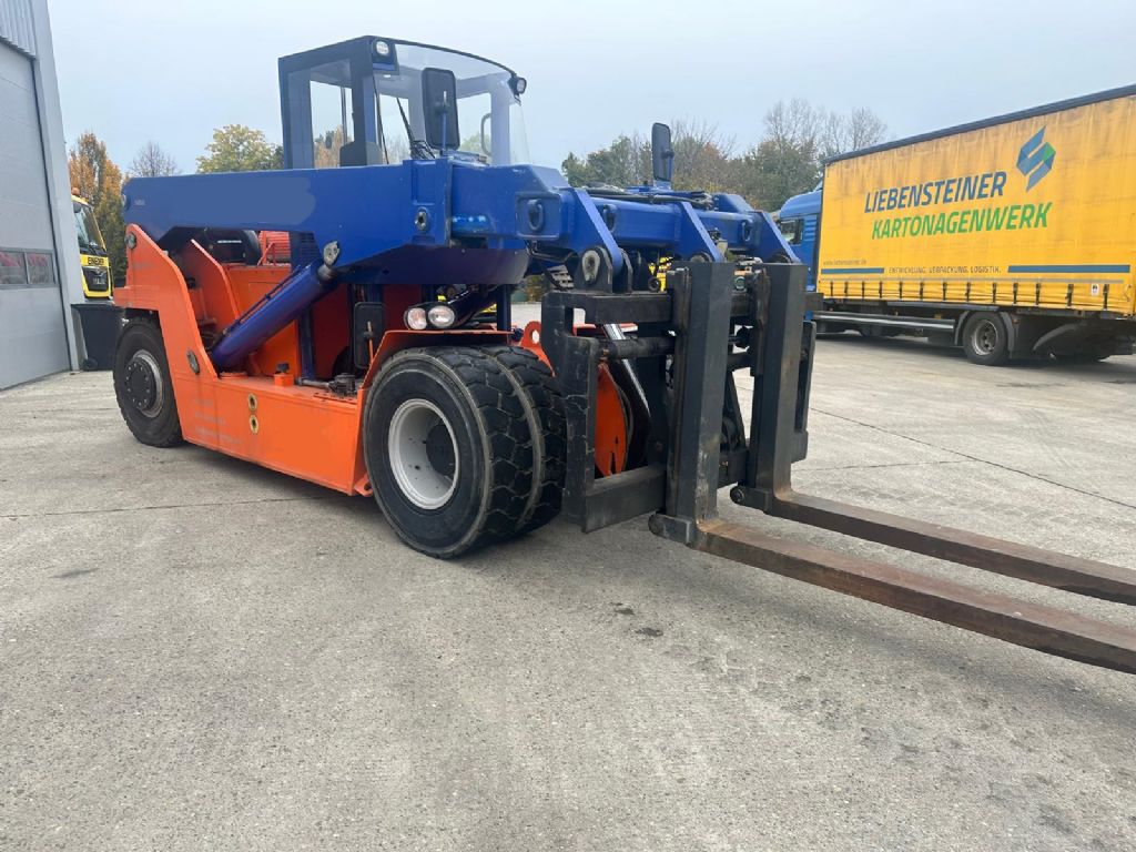 Meclift ML1812R Schwerlaststapler - Diesel www.hinrichs-forklifts.com