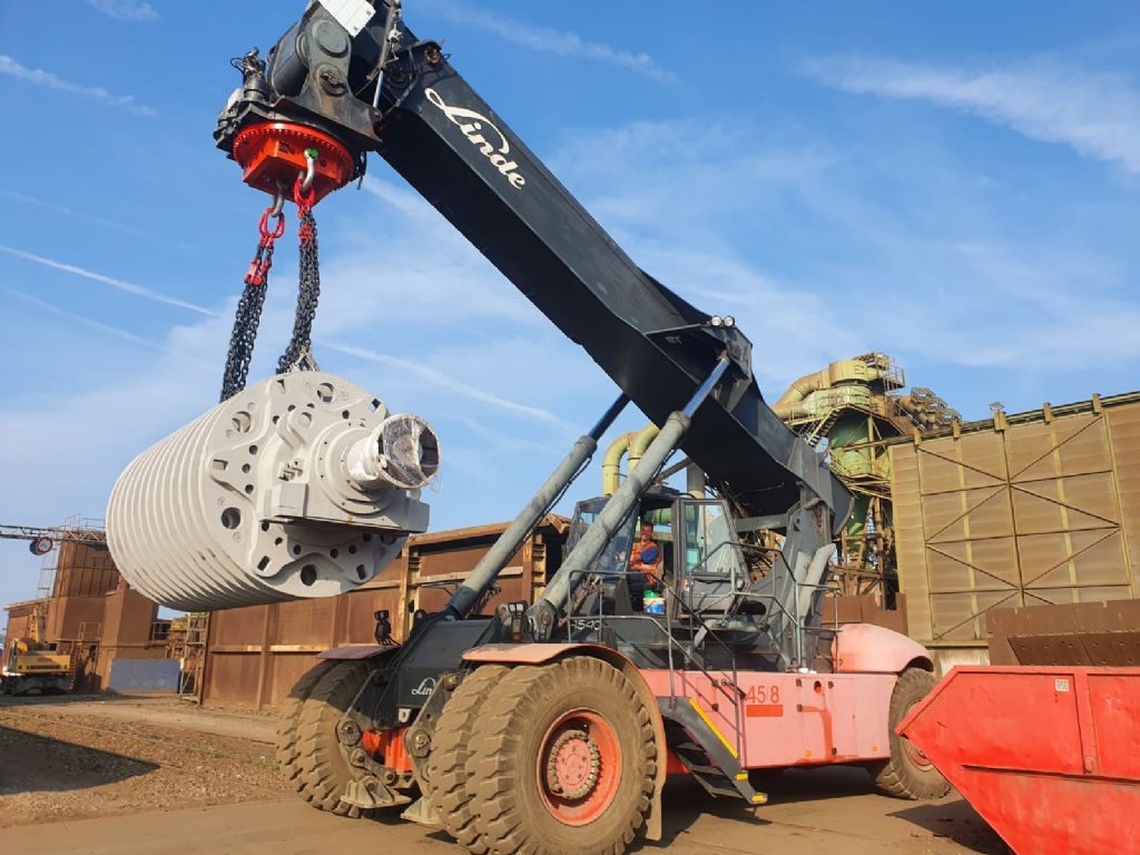 Linde C4540TL Full-container reach stacker www.hinrichs-forklifts.com