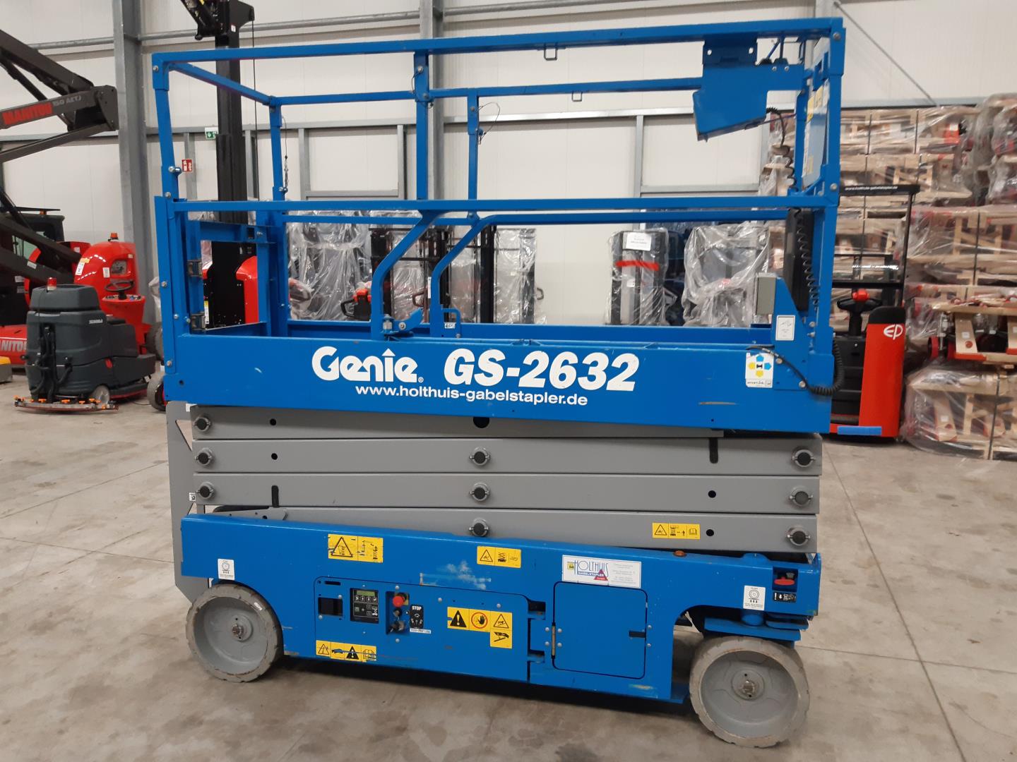 *Sonstige-GS2632-Scherenarbeitsbhne-www.holthuis-gabelstapler.de