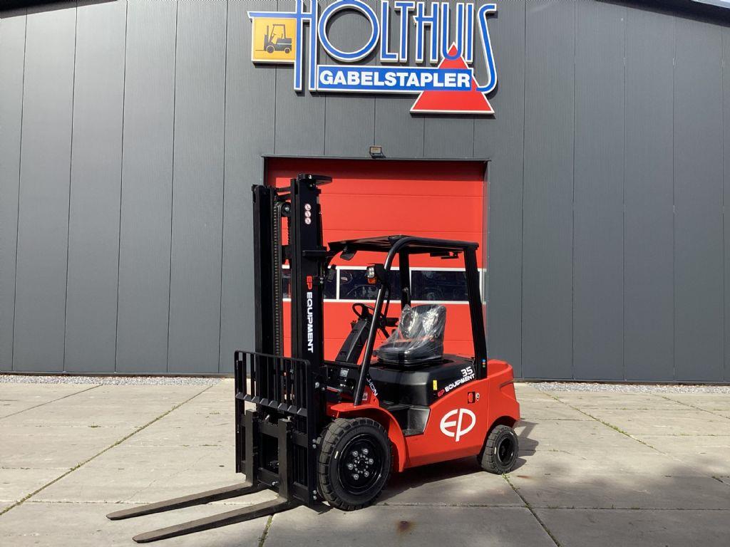 EP-EFL353 P-Elektro 4 Rad-Stapler-www.holthuis-gabelstapler.de