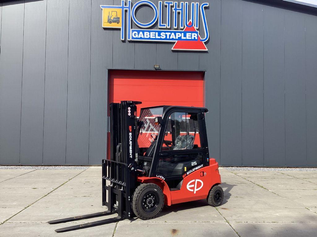 EP-EFL253 P-Elektro 4 Rad-Stapler-www.holthuis-gabelstapler.de