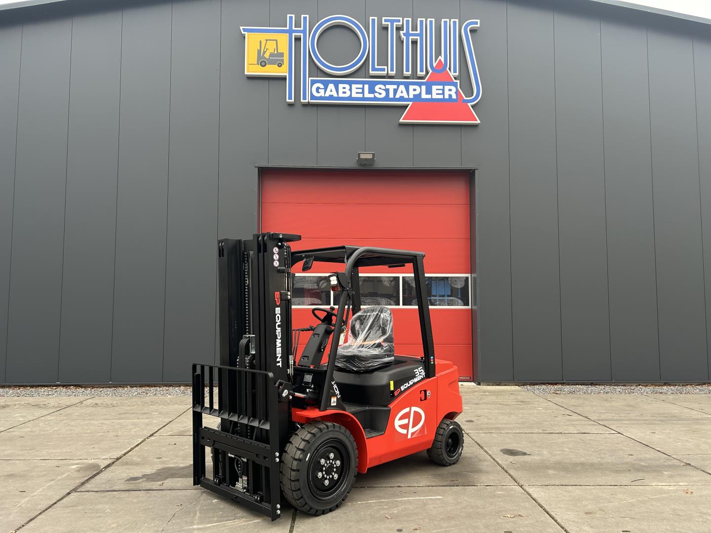 EP EFL353 P Elektro 4 Rad-Stapler holthuis-gabelstapler.de