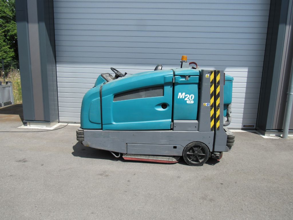 Tennant M20  Scheuersaugmaschine www.holzke-gabelstapler.de