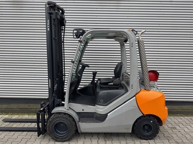Still RX70-30T Treibgasstapler www.hsr-gabelstapler.de