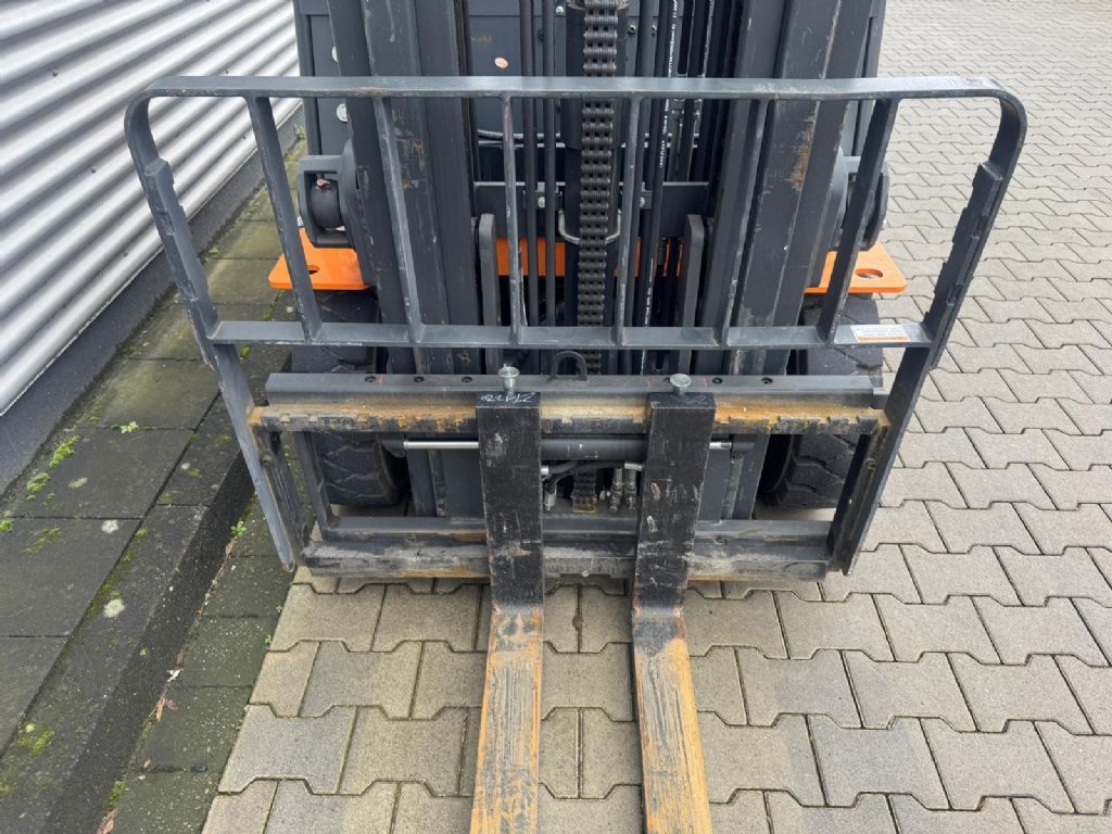 Doosan B20 NSC Elektro 4 Rad-Stapler www.hsr-gabelstapler.de Doosan B20 NSC Elektro 4 Rad-Stapler www.hsr-gabelstapler.de