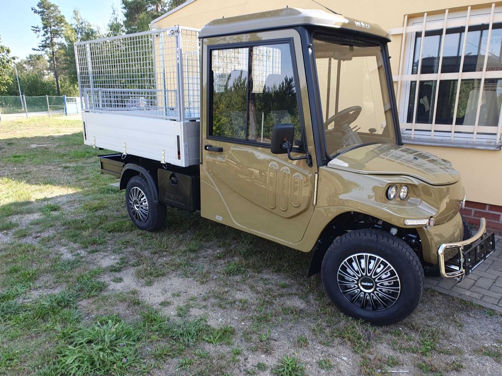 Melex 391.1 Elektro Plattformwagen www.hsr-gabelstapler.de Melex 391.1 Elektro Plattformwagen www.hsr-gabelstapler.de