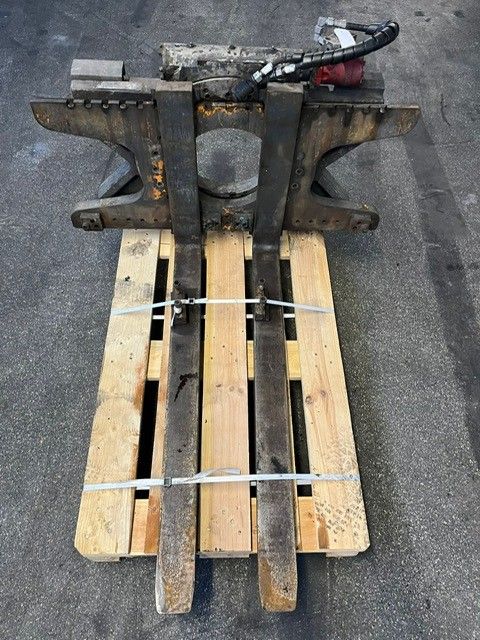 Durwen DG35 Drehgerät www.hsr-gabelstapler.de Durwen DG35 Drehgerät www.hsr-gabelstapler.de