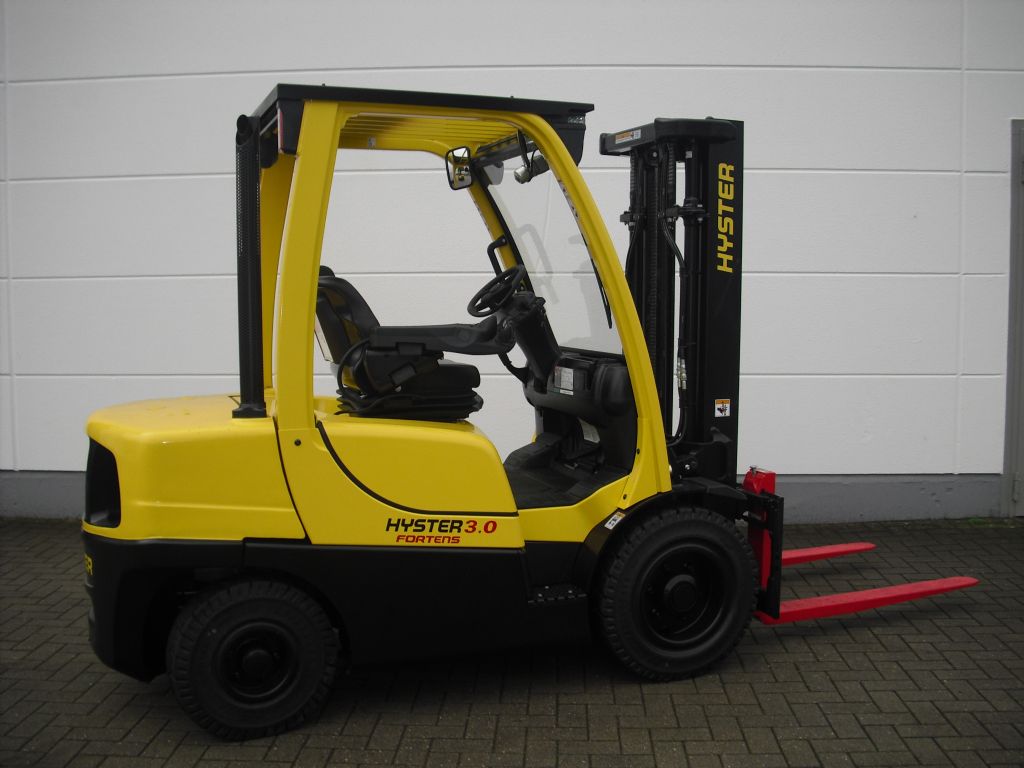 Hyster-H3.00FT -Dieselstapler-www.htc-stapler.de Hyster-H3.00FT -Dieselstapler-www.htc-stapler.de