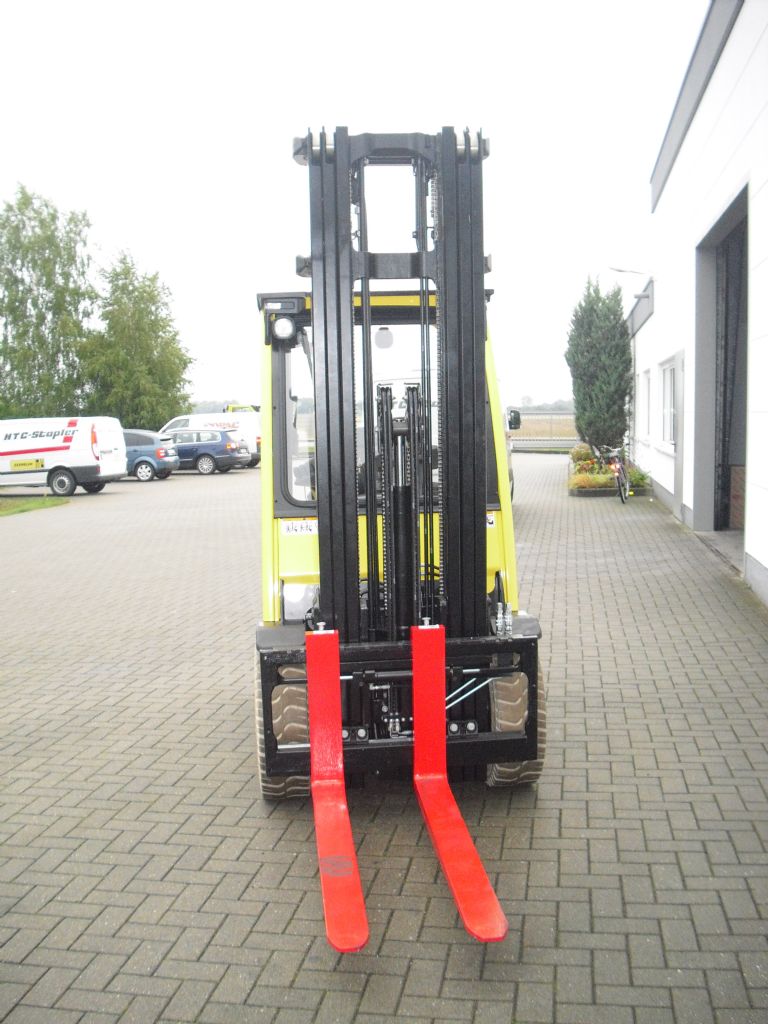 Hyster-H3.00FTG Advance-Treibgasstapler-www.htc-stapler.de Hyster-H3.00FTG Advance-Treibgasstapler-www.htc-stapler.de
