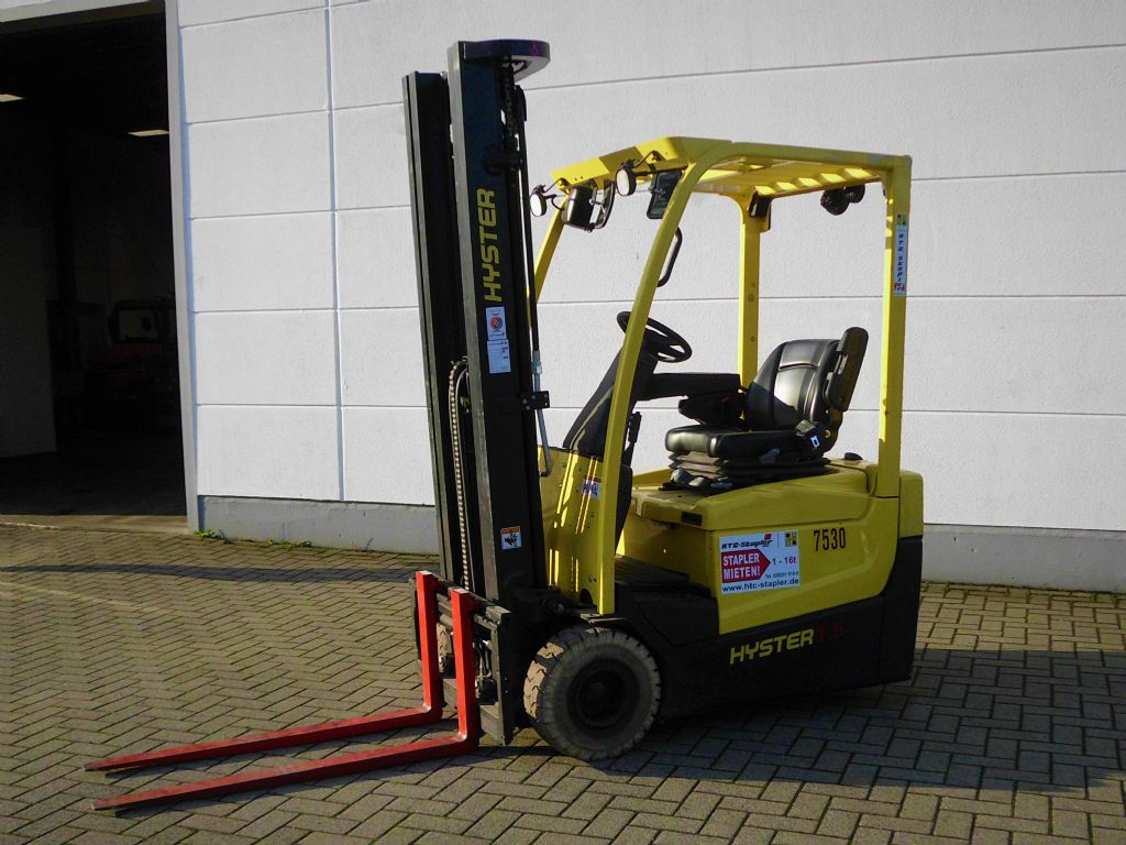 Hyster-A1.5XNT-Elektro 3 Rad-Stapler-www.htc-stapler.de Hyster-A1.5XNT-Elektro 3 Rad-Stapler-www.htc-stapler.de