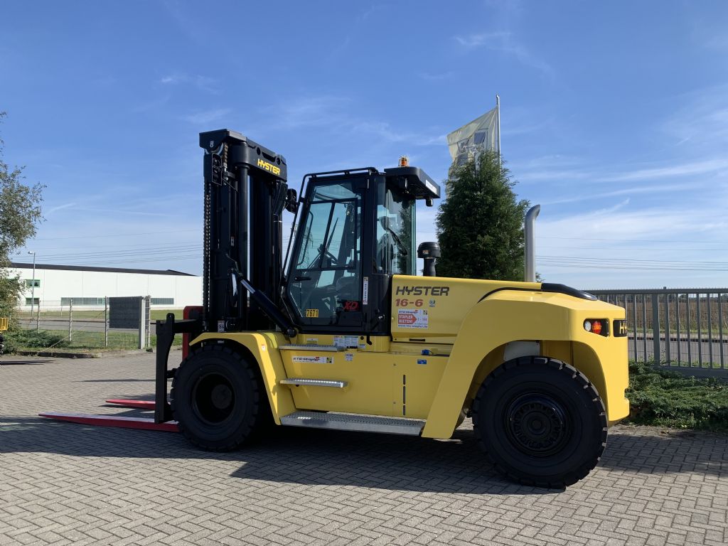 Hyster-H16XD6-Schwerlaststapler-www.htc-stapler.de