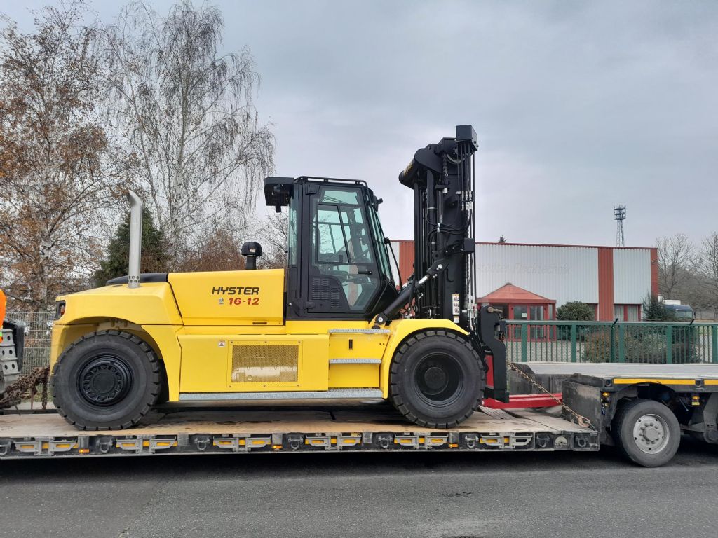 Hyster-H16XD12-Schwerlaststapler-www.htc-stapler.de