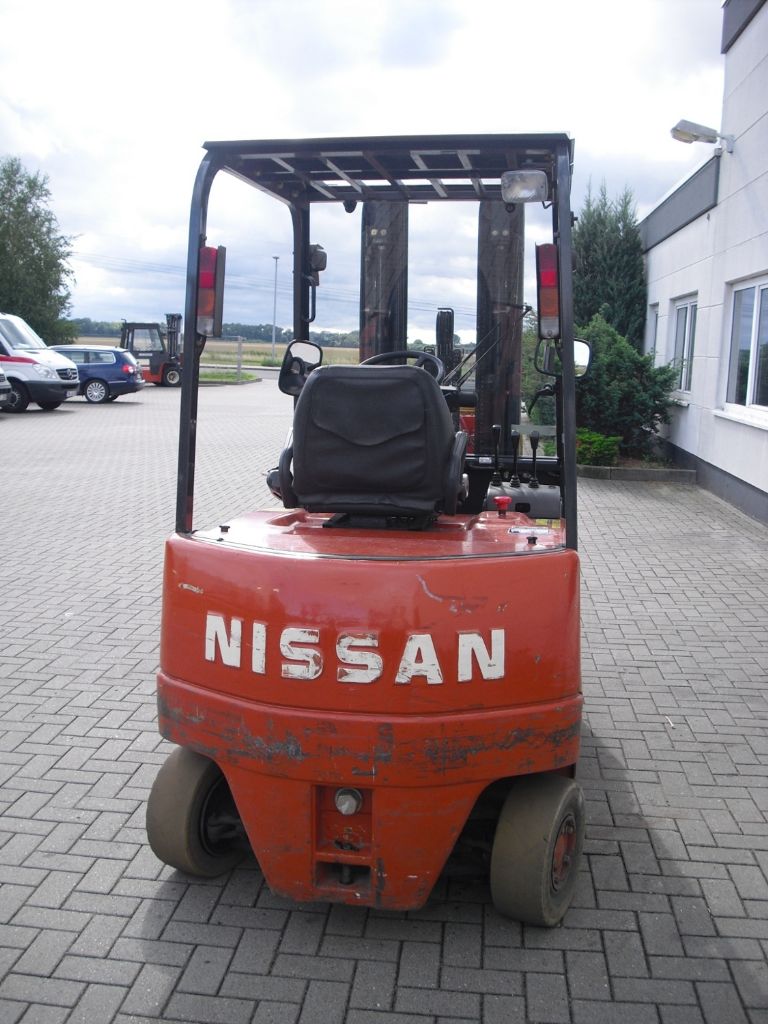 Nissan-Q02L25CU-Elektro 4 Rad-Stapler-www.htc-stapler.de Nissan-Q02L25CU-Elektro 4 Rad-Stapler-www.htc-stapler.de