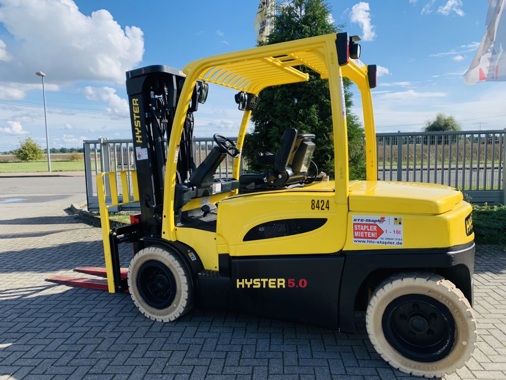 Hyster-J5.0XN6-Elektro 4 Rad-Stapler-www.htc-stapler.de
