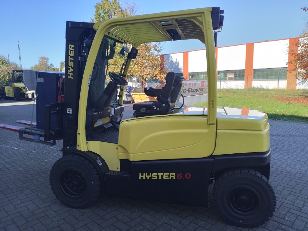 Hyster-J5.0XN-Elektro 4 Rad-Stapler-www.htc-stapler.de