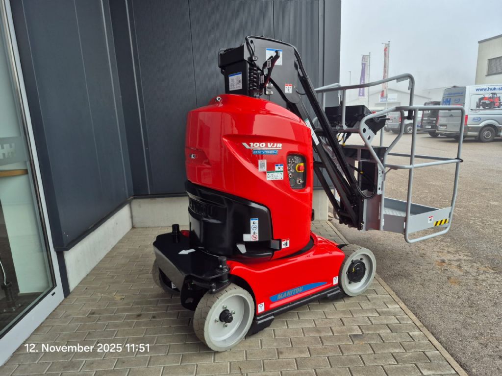 Manitou 100 VJR Teleskopmastbühne www.huh-staplerservice.at Manitou 100 VJR Teleskopmastbühne www.huh-staplerservice.at