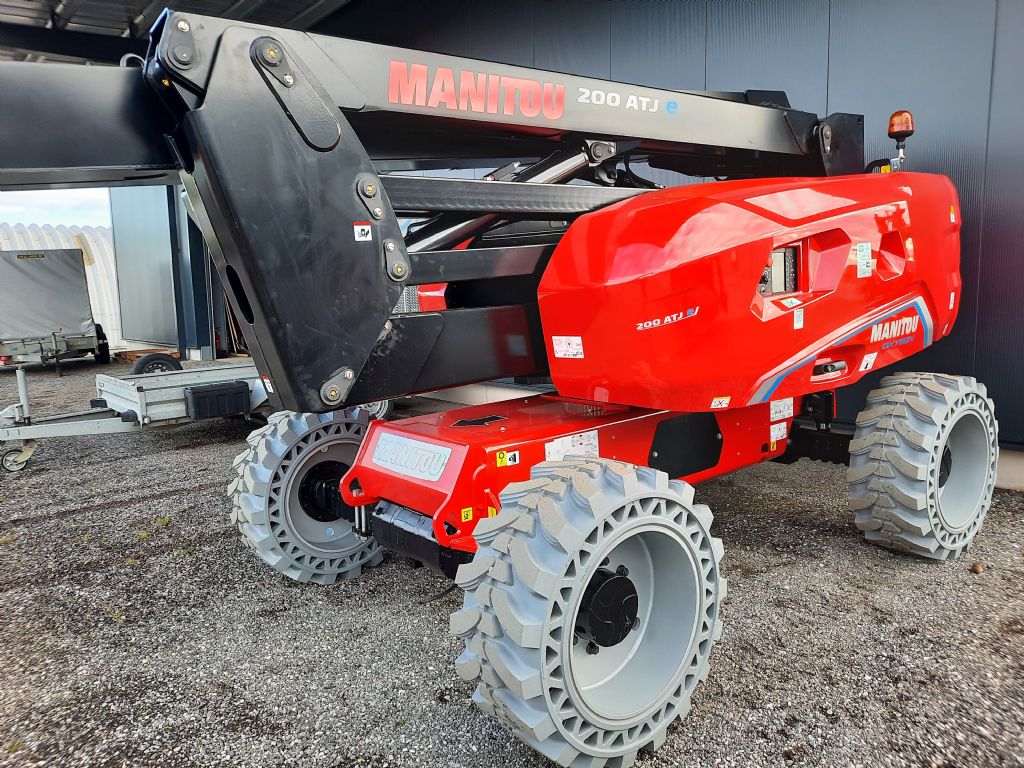 Manitou 200 ATJE Elektro Gelenkteleskopbhne www.huh-staplerservice.at