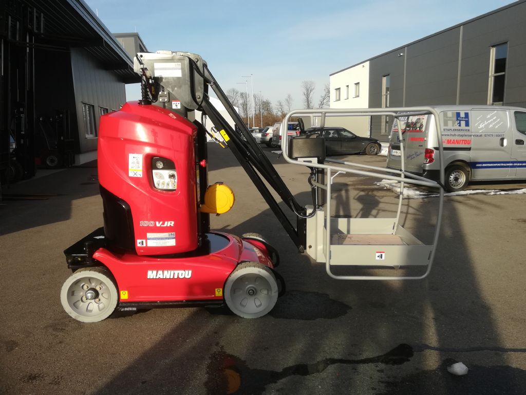 Manitou 100 VJR  Teleskopmastbhne www.huh-staplerservice.at