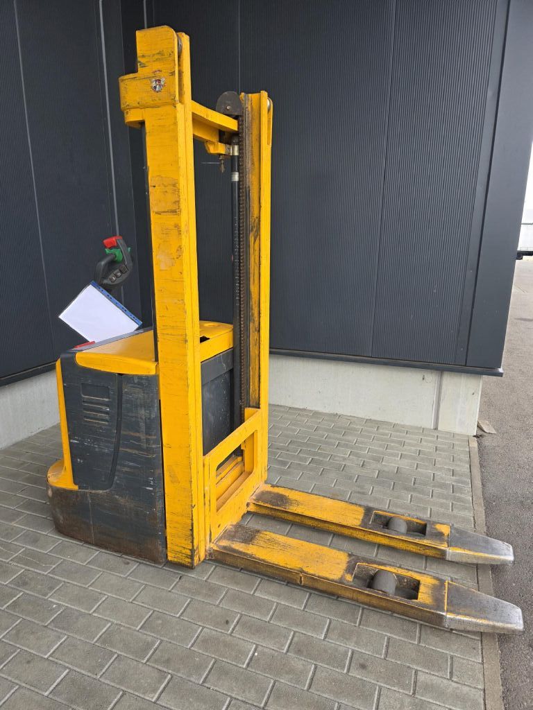 Jungheinrich EJC14 Hochhubwagen www.huh-staplerservice.at Jungheinrich EJC14 Hochhubwagen www.huh-staplerservice.at