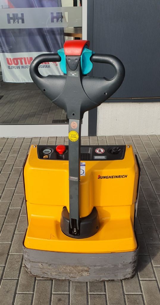 Jungheinrich EJE M13 Niederhubwagen www.huh-staplerservice.at Jungheinrich EJE M13 Niederhubwagen www.huh-staplerservice.at