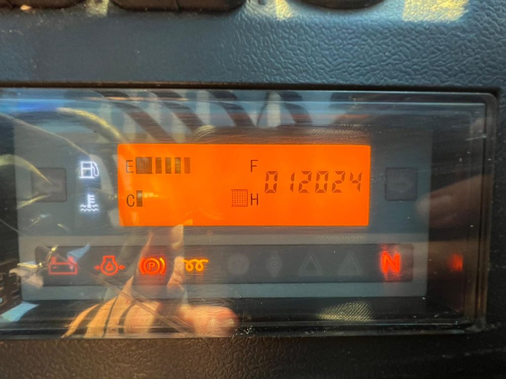 Manitou MI50D ST3 Dieselstapler www.huh-staplerservice.at Manitou MI50D ST3 Dieselstapler www.huh-staplerservice.at