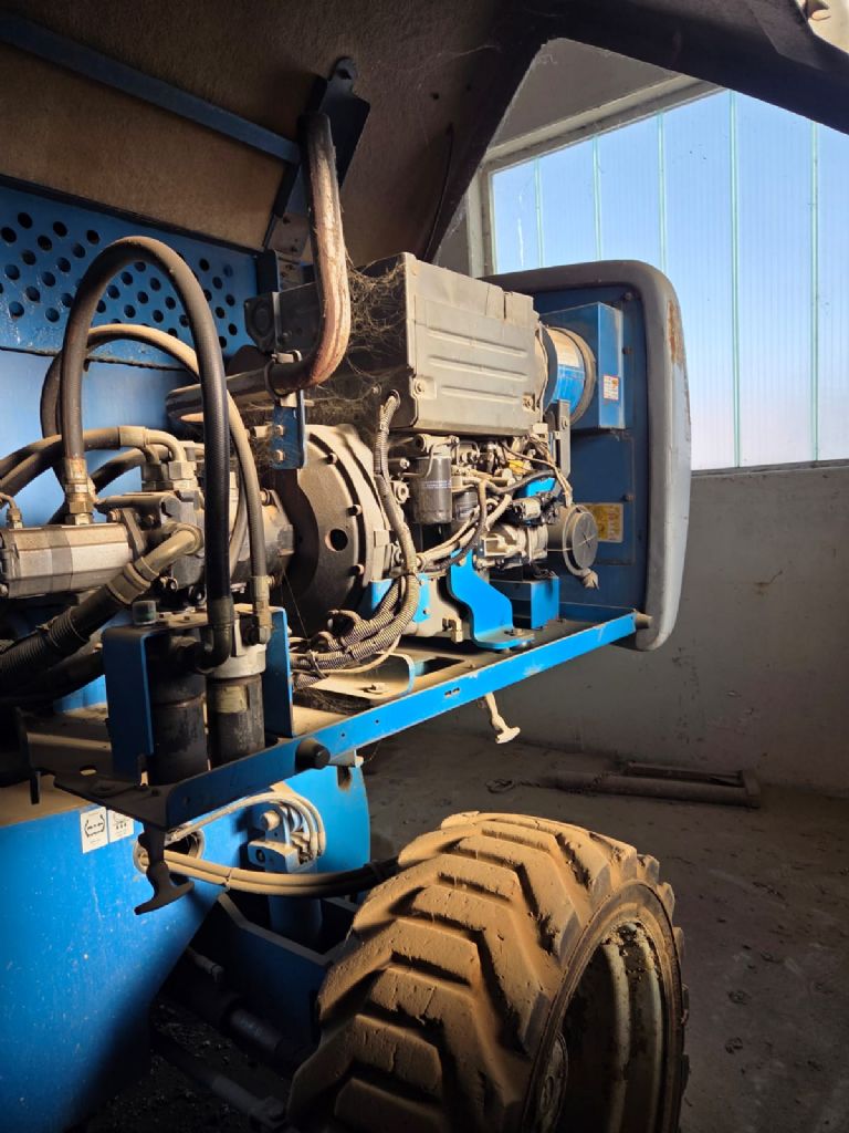 Genie S65 Teleskoparbeitsb�hne www.huh-staplerservice.at