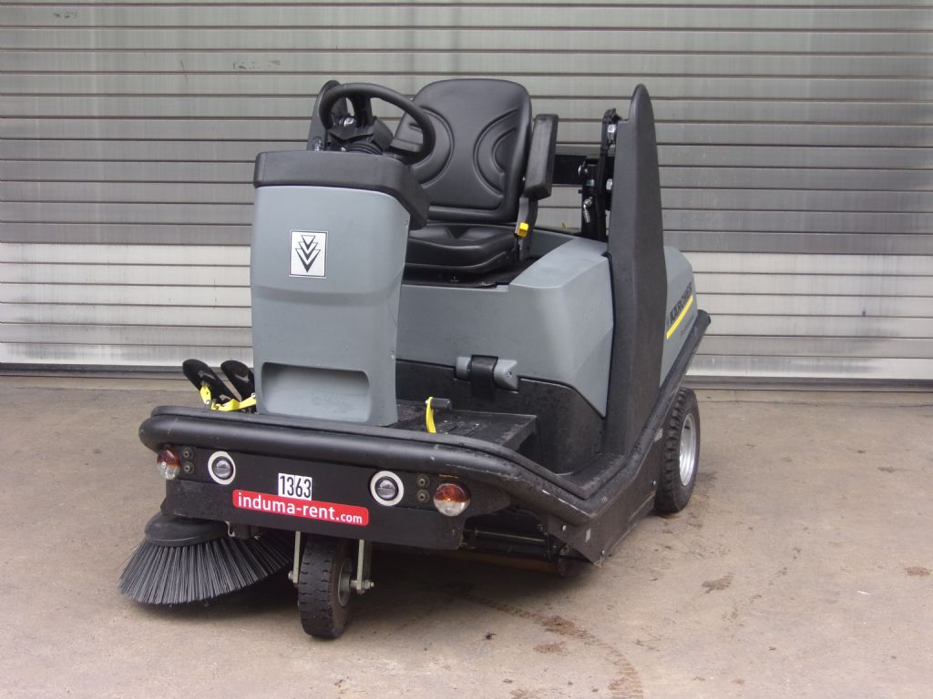 Kärcher-KM 120/150 R D-Sweepers and vacuum cleaning machine-www.induma-rent.com