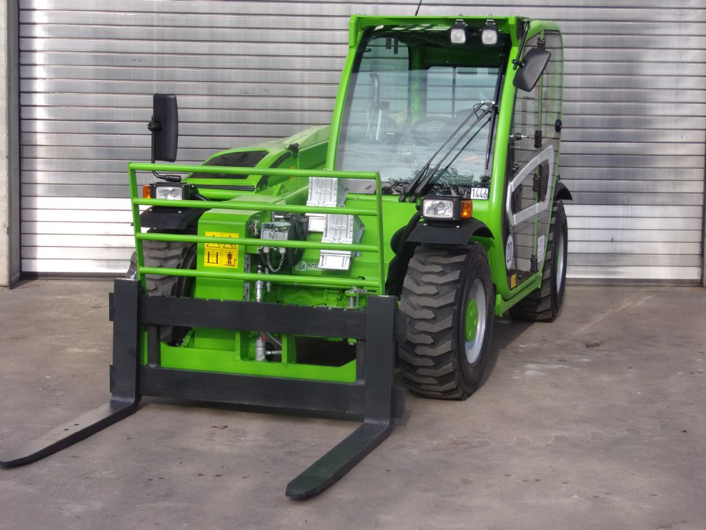 Merlo-Merlo P27.6Plus mit Rufilter-Teleskopstapler starr-www.dejon-gabelstapler.de